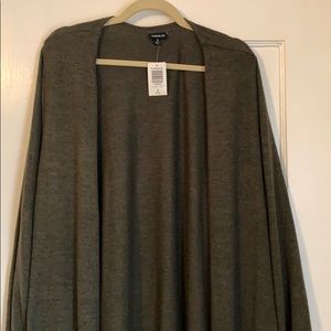 BRAND NEW TORRID SUPER SOFT POCKET DUSTER-3X